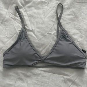 Boutine LA bikini top